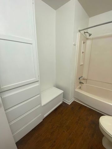 1305 West Villa Maria Road C103, Bryan, TX 77801