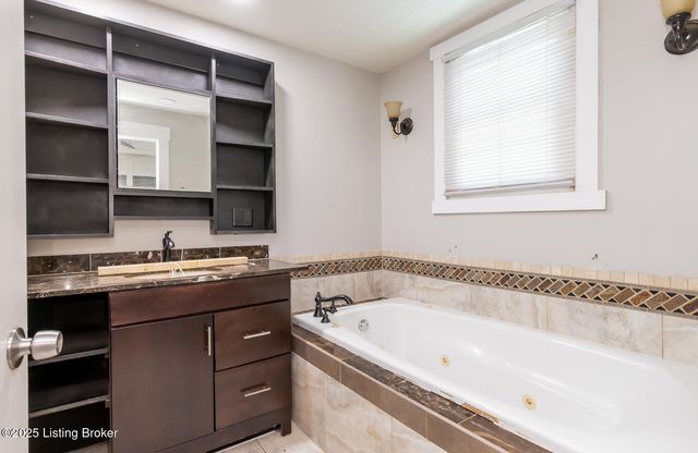 2836 Garfield Ave, Louisville, KY 40212