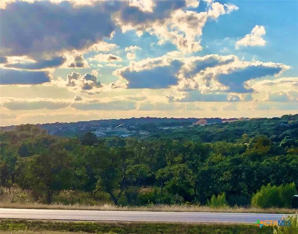 0 Chardonnay, New Braunfels, TX 78132