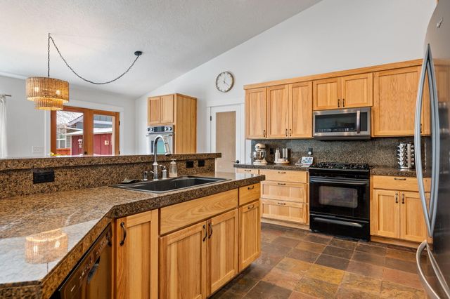 20881 Top Knot Lane, Bend, OR 97701