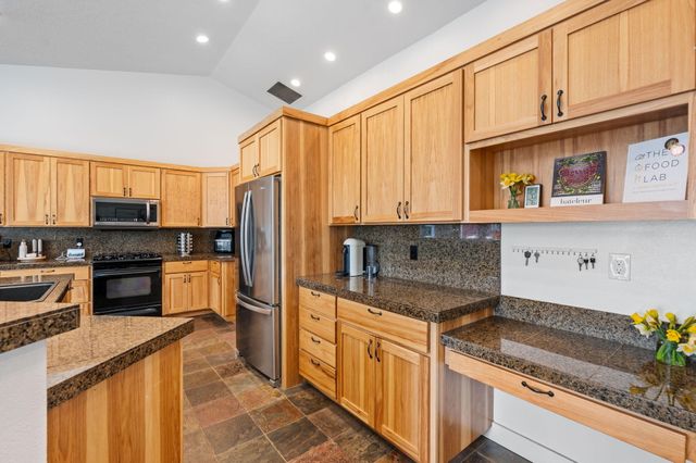 20881 Top Knot Lane, Bend, OR 97701