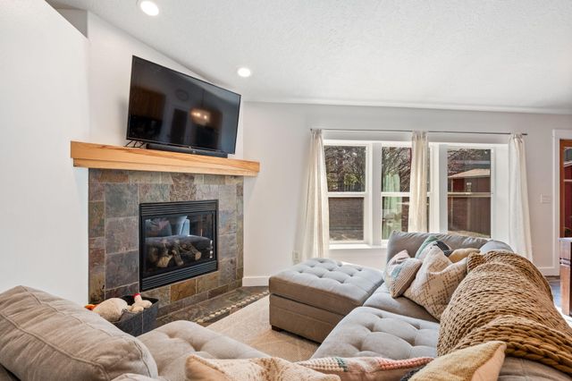 20881 Top Knot Lane, Bend, OR 97701