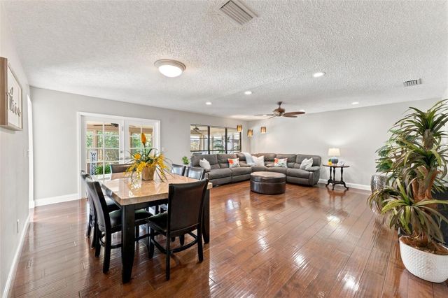 4002 PEBBLESTONE PLACE, Tampa, FL 33624