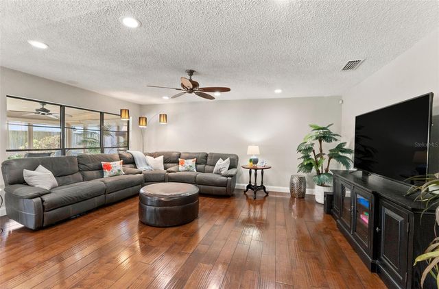 4002 PEBBLESTONE PLACE, Tampa, FL 33624