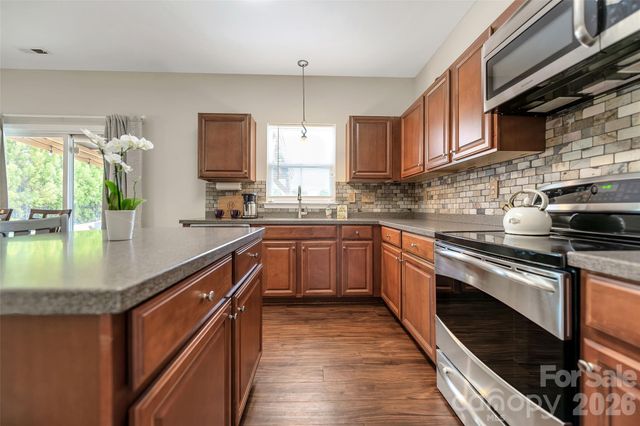 2567 Bethesda Oaks Drive, Gastonia, NC 28056