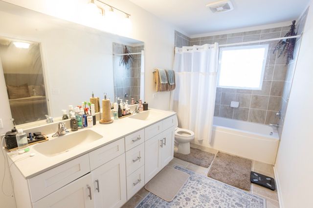 1010 Regent Drive, Matteson, IL 60443