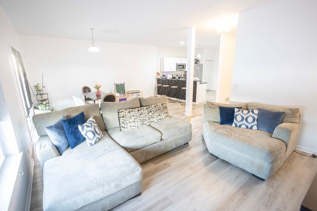 1010 Regent Drive, Matteson, IL 60443