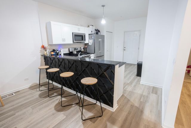 1010 Regent Drive, Matteson, IL 60443