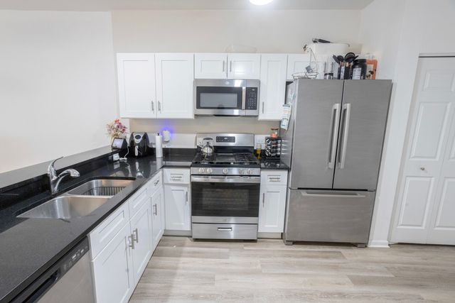 1010 Regent Drive, Matteson, IL 60443