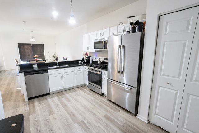 1010 Regent Drive, Matteson, IL 60443