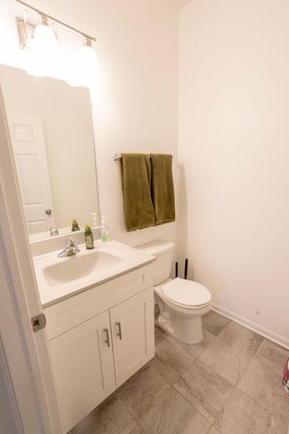 1010 Regent Drive, Matteson, IL 60443