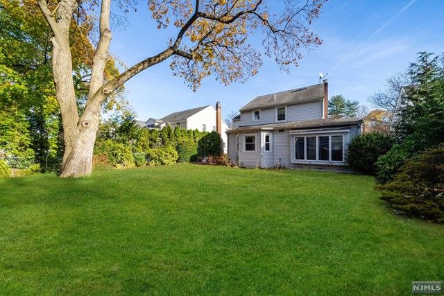 232 Walthery Avenue, Ridgewood, NJ 07450
