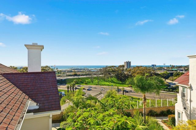 845 Harbor Cliff Way 305, Oceanside, CA 92054
