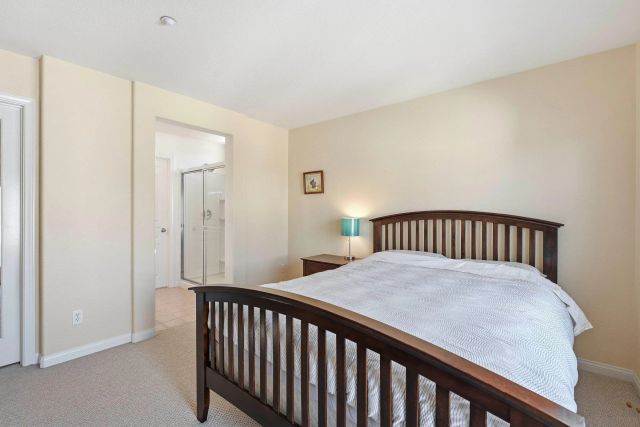 845 Harbor Cliff Way 305, Oceanside, CA 92054