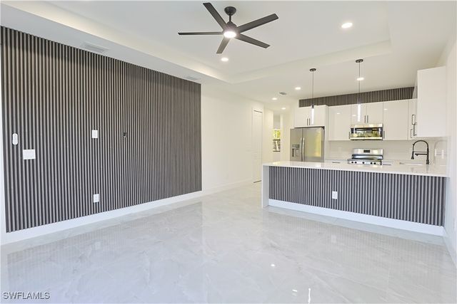 847 Duplex ST E, Lehigh Acres, FL 33974