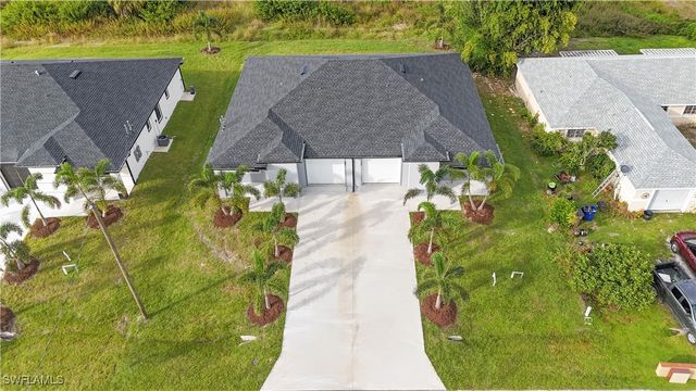 847 Duplex ST E, Lehigh Acres, FL 33974