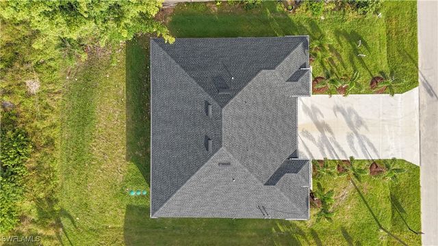 847 Duplex ST E, Lehigh Acres, FL 33974