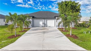 847 Duplex ST E, Lehigh Acres, FL 33974