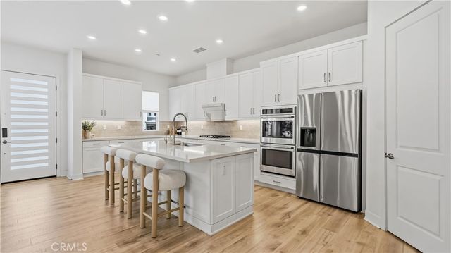 9327 Astor, Irvine, CA 92618