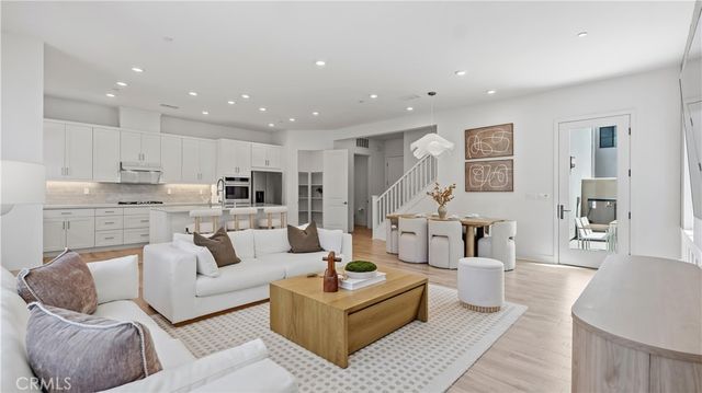 9327 Astor, Irvine, CA 92618