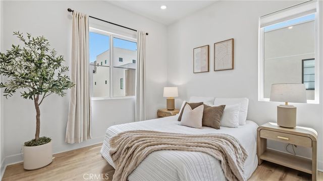 9327 Astor, Irvine, CA 92618