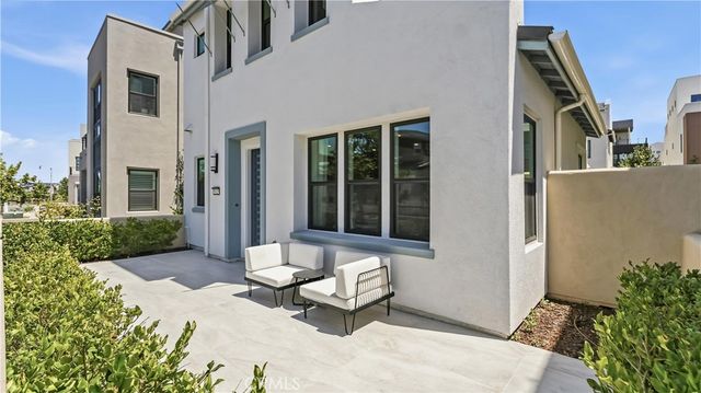 9327 Astor, Irvine, CA 92618