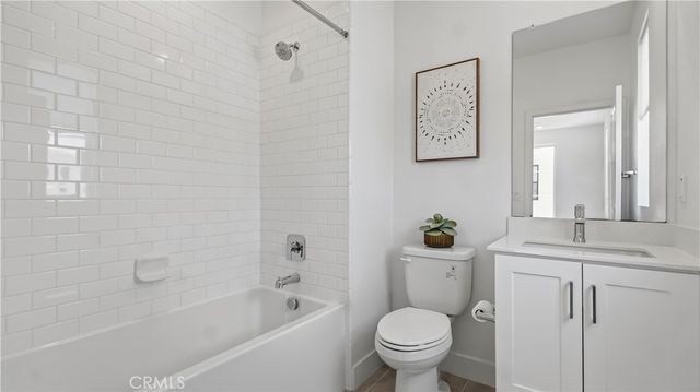 9327 Astor, Irvine, CA 92618