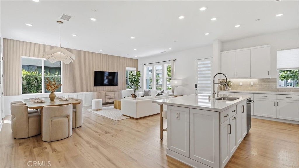 9327 Astor, Irvine, CA 92618