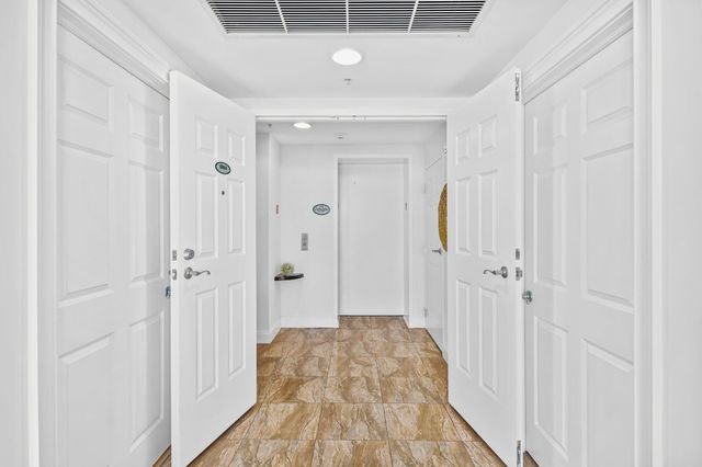 100 S Birch Road 1004, Fort Lauderdale, FL 33316