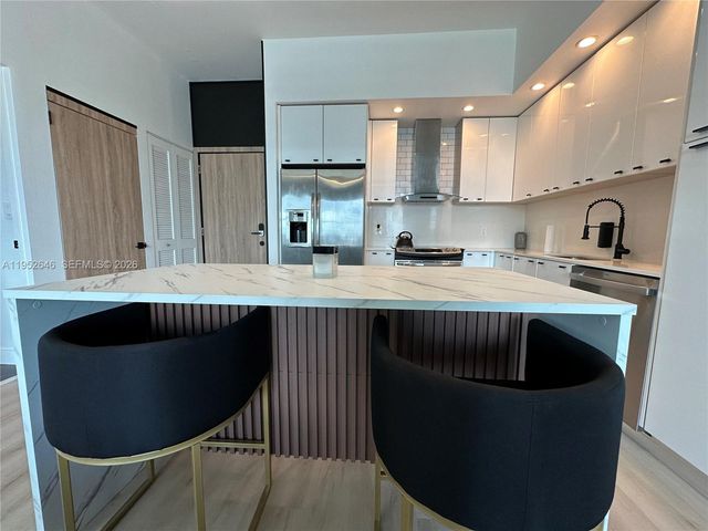 234 NE 3rd St 1805, Miami, FL 33132