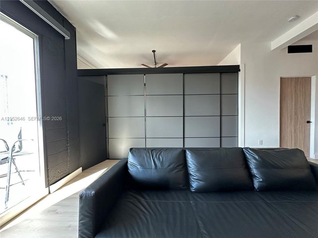 234 NE 3rd St 1805, Miami, FL 33132