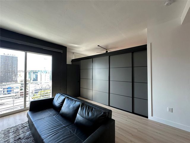 234 NE 3rd St 1805, Miami, FL 33132