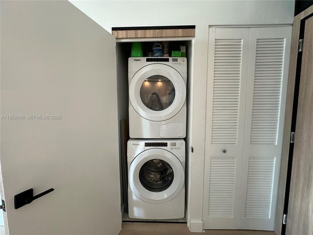 234 NE 3rd St 1805, Miami, FL 33132