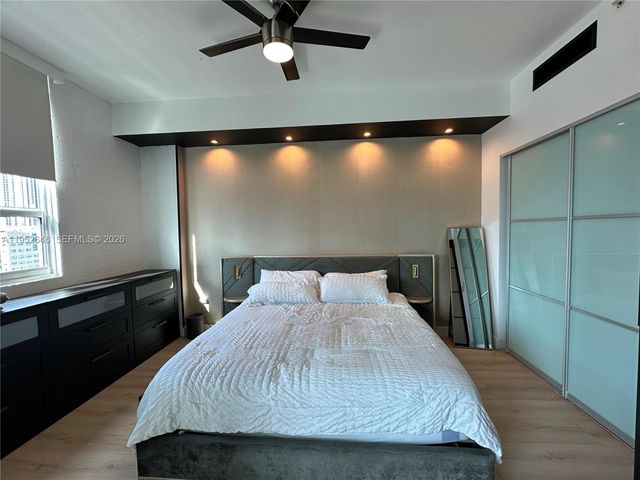 234 NE 3rd St 1805, Miami, FL 33132