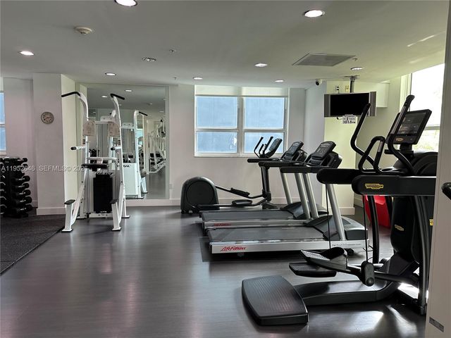 234 NE 3rd St 1805, Miami, FL 33132