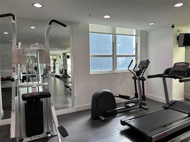 234 NE 3rd St 1805, Miami, FL 33132