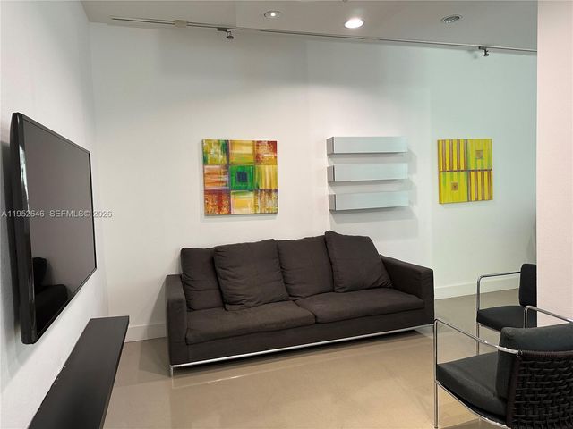 234 NE 3rd St 1805, Miami, FL 33132