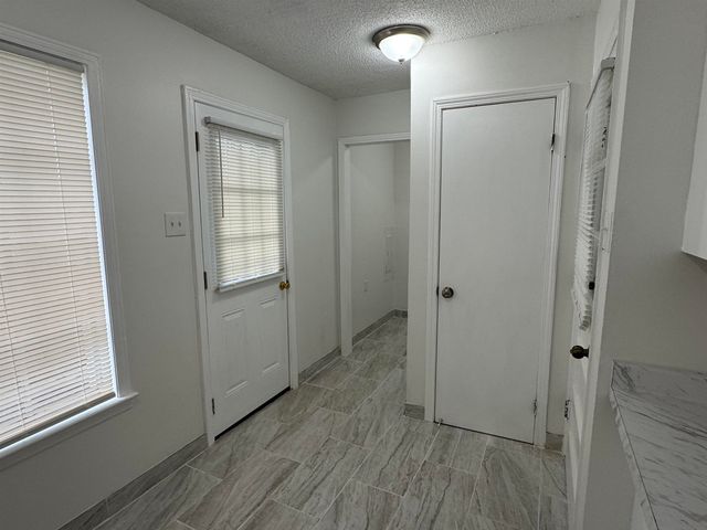 3612 HAZELHEDGE DR, Memphis, TN 38116