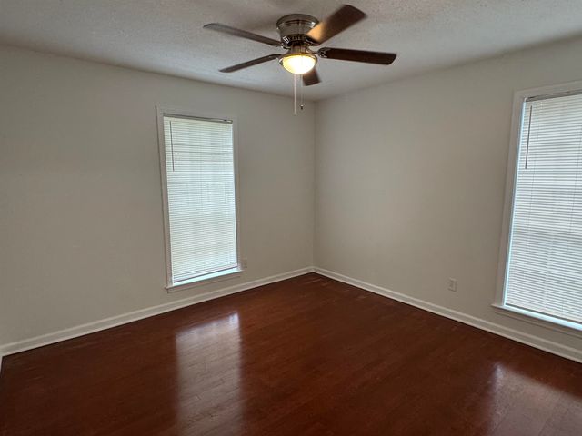 3612 HAZELHEDGE DR, Memphis, TN 38116