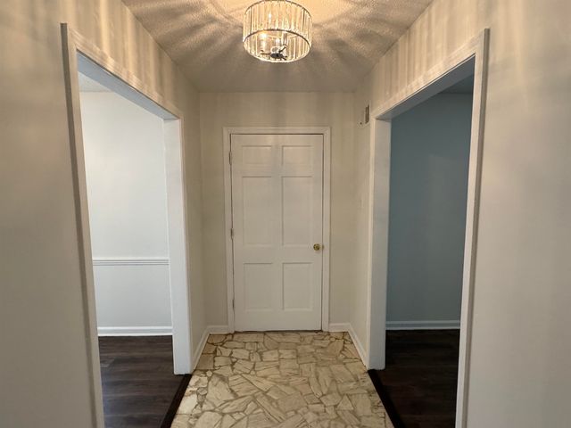 3612 HAZELHEDGE DR, Memphis, TN 38116