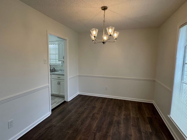 3612 HAZELHEDGE DR, Memphis, TN 38116