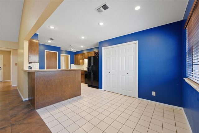 1721 High Ridge Road, Benbrook, TX 76126