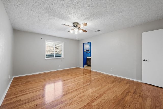 1721 High Ridge Road, Benbrook, TX 76126