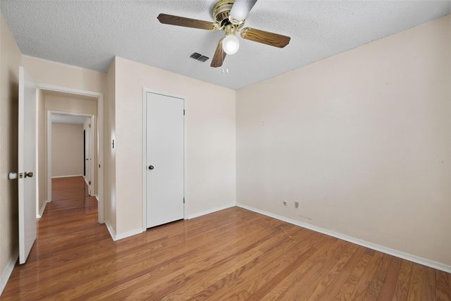 1721 High Ridge Road, Benbrook, TX 76126