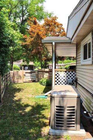 714 Country Club Lane, Flint, MI 48507