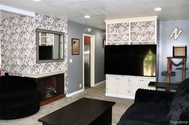 714 Country Club Lane, Flint, MI 48507
