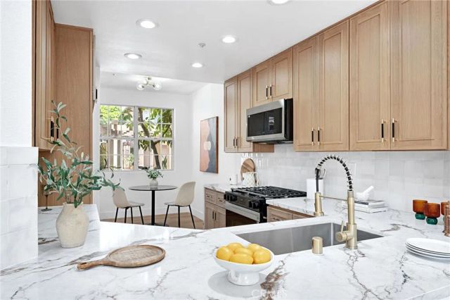 13459 Savanna, Tustin, CA 92782