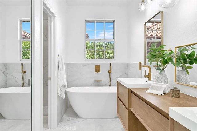 13459 Savanna, Tustin, CA 92782