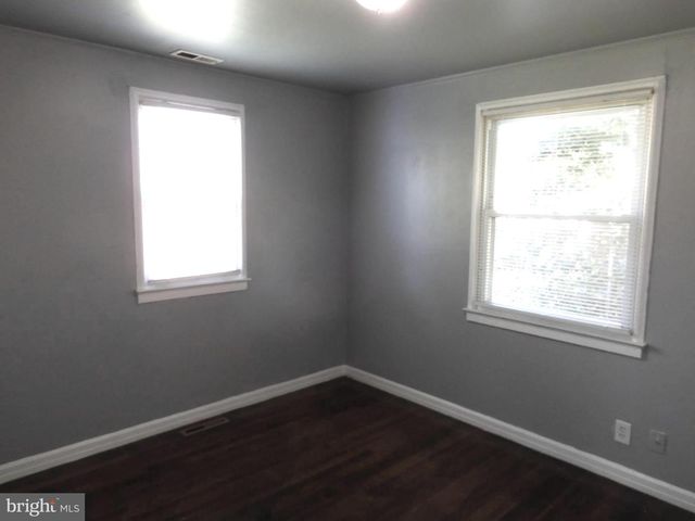 8220 CORNWALL RD, Baltimore, MD 21222