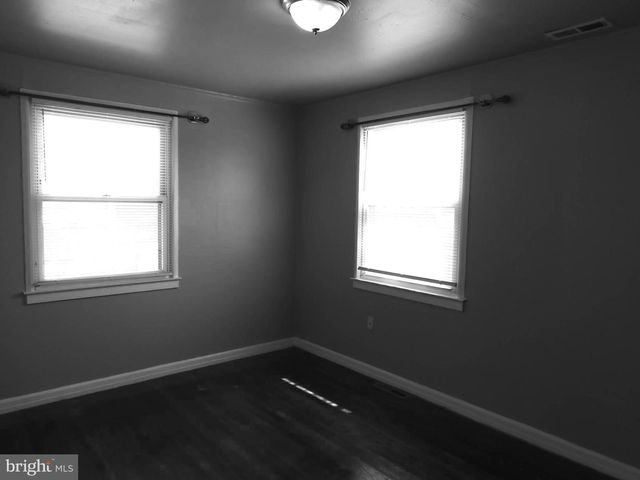 8220 CORNWALL RD, Baltimore, MD 21222